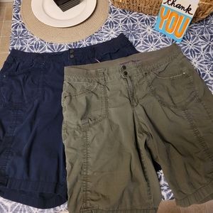 Gloria Vanderbilt Shorts lot. Size 14
